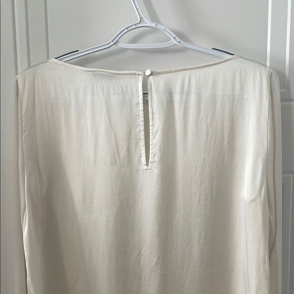 Club Monaco Silk Cream Blouse with Ribbed Long Sleeves - Picture 5 of 7